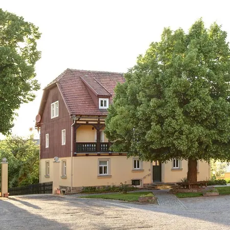 Rittergut Hirschbach - Verwalterhaus * Hirschbach (Sachsische Schweiz-Osterzgebirge)